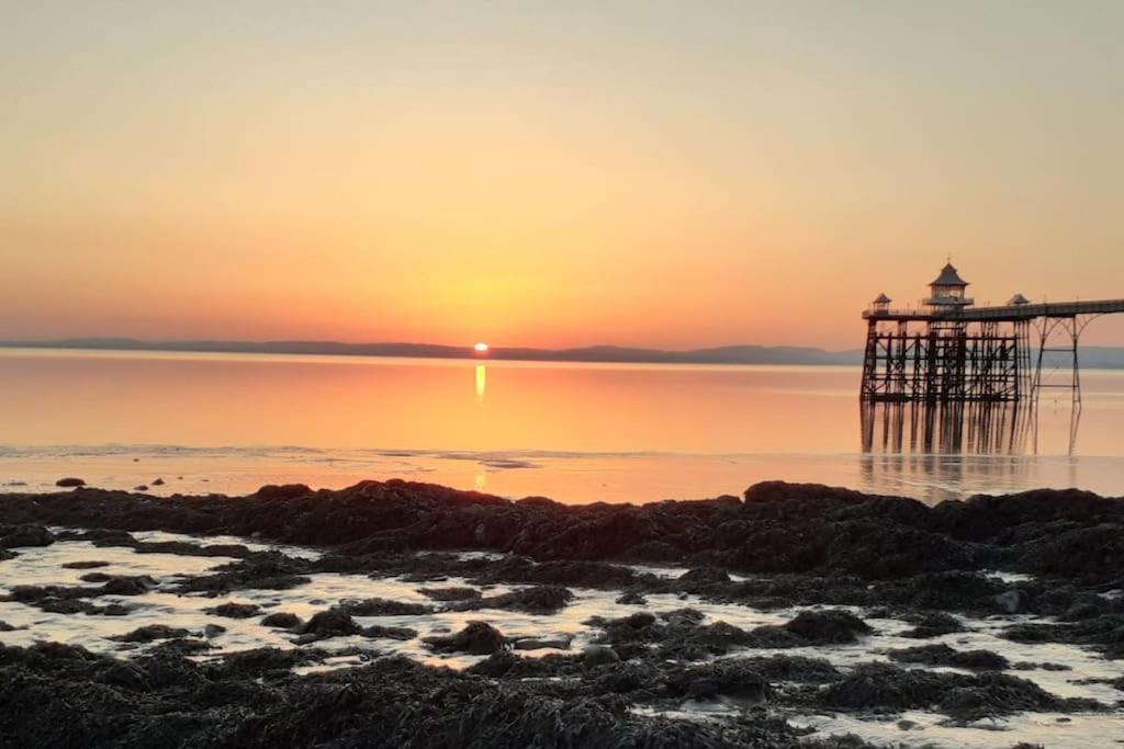 Characterful Cottage Near The Sea, Beach, Pier & Shops Weston-super-Mare Exterior foto